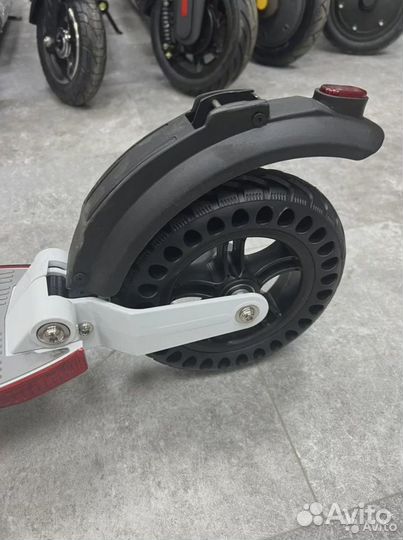 Электросамокат GT Best S3