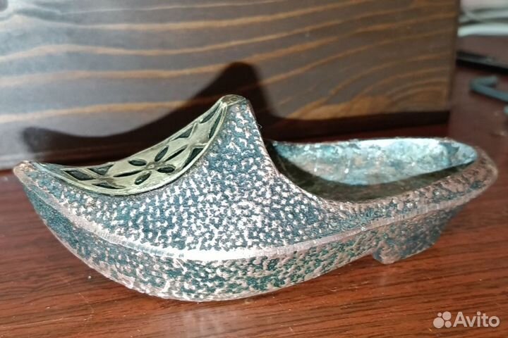 Пепельница туфелька