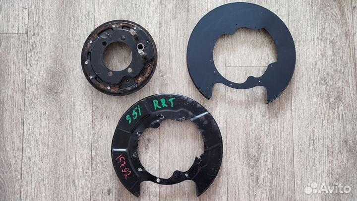 Щит опорный задний Infinity FX, QX, Nissan Murano