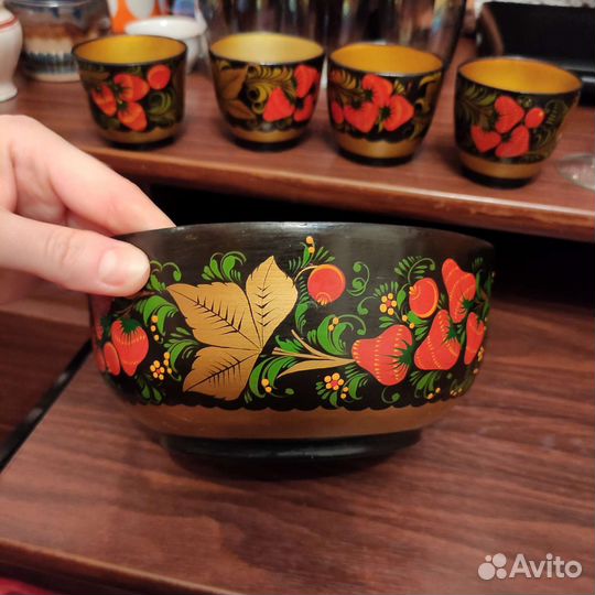 Тарелка и стаканы хохлома
