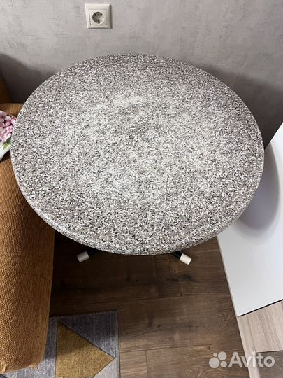 Стол круглый