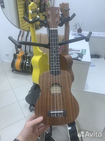 Укулеле гитара