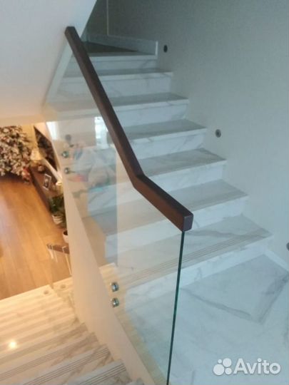 Стеклянные перила