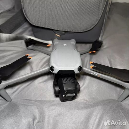 Квадрокоптер DJI Air3s