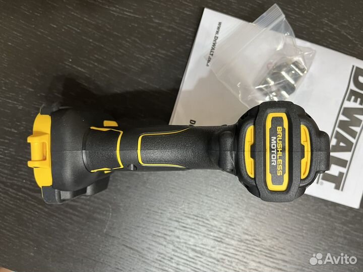 Винтоверт ударный dewalt dcf845