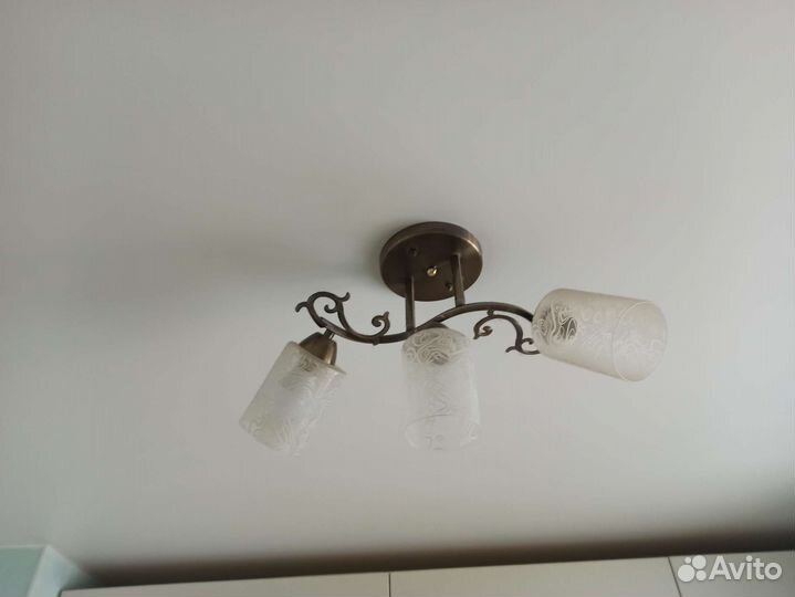 Светильник потолочный