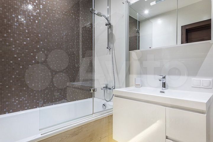 Комната 18 м² в 3-к., 2/10 эт.