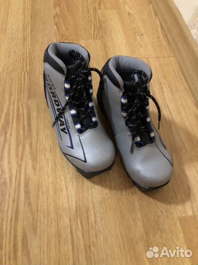 Лыжные ботинки детские