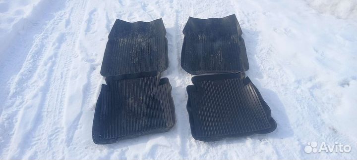Автомобильные коврики резиновые