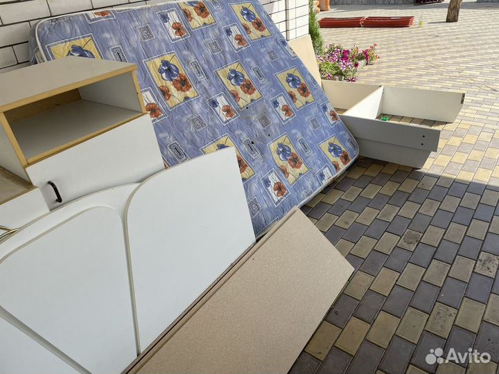 Спальная мебель бу