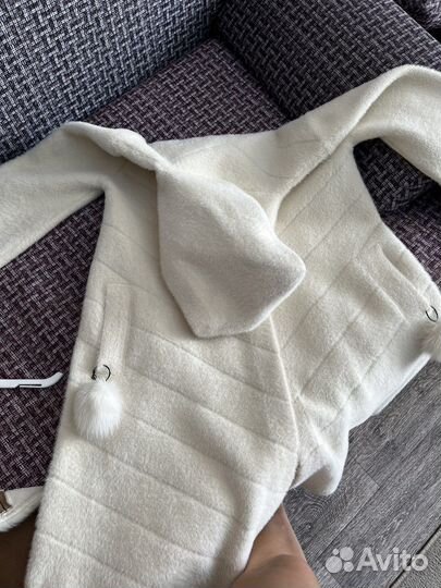 Пальто женское 52 размер