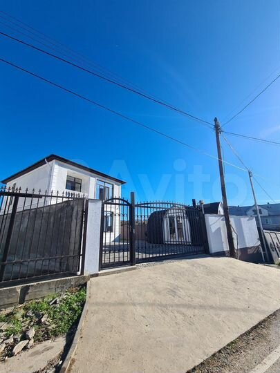 2-к. квартира, 75 м², 1/2 эт.