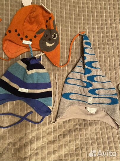 Шапка для мальчика 50 52, манишка