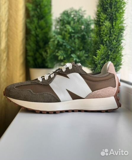 New Balance 327 р.42,5 (27,5 см) оригинал