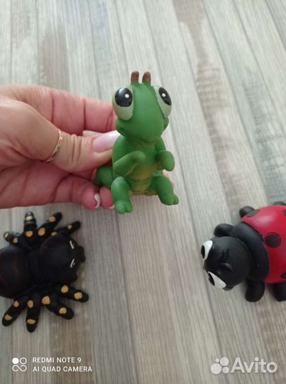 Резиновые игрушки, божья коровка, кузнечик, паук