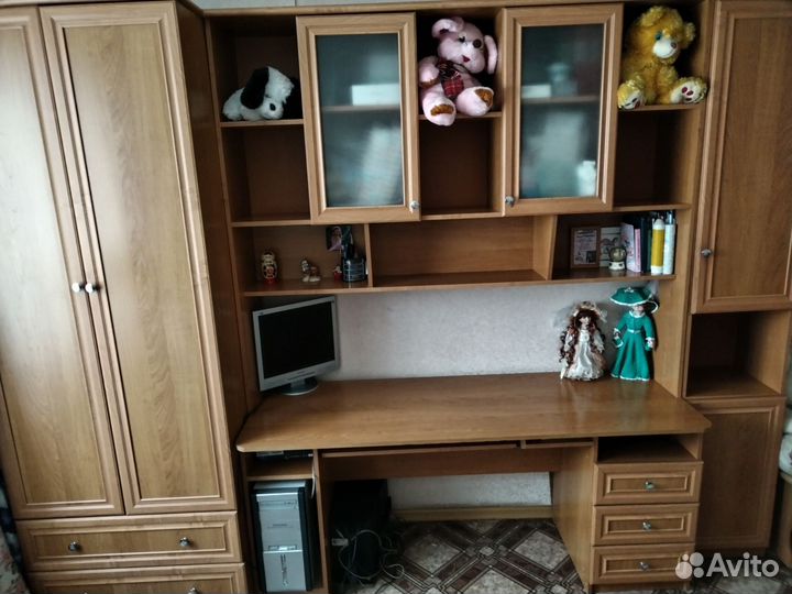 Школьная стенка