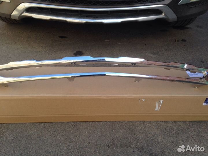 Хром накладка на бампер передний