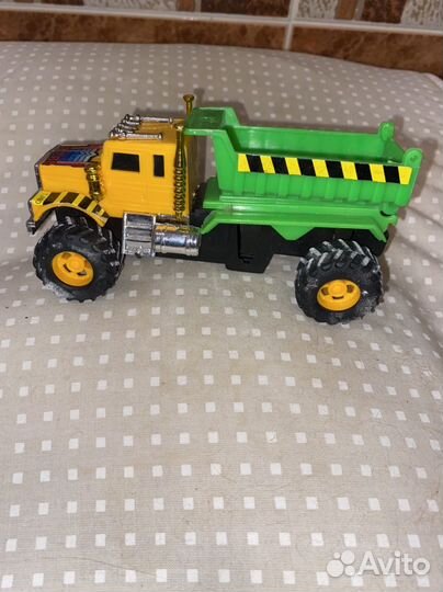 Грузовик из 90-х