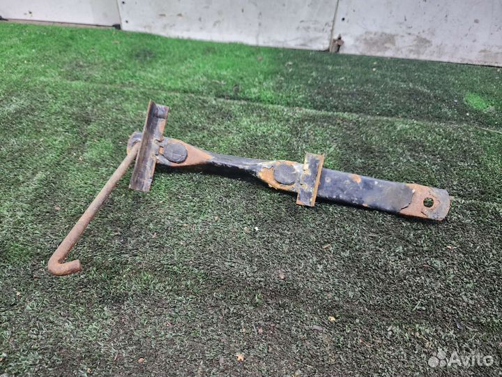 Кронштейн аккамулятора Great wall safe, deer