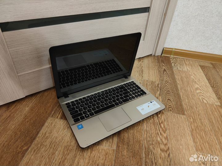 Asus на SSD 256gb+intel N3350+4gb DDR3