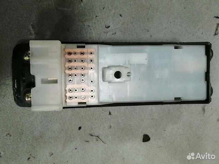 Блок управления стеклоп-ми для Subaru Forester SF5