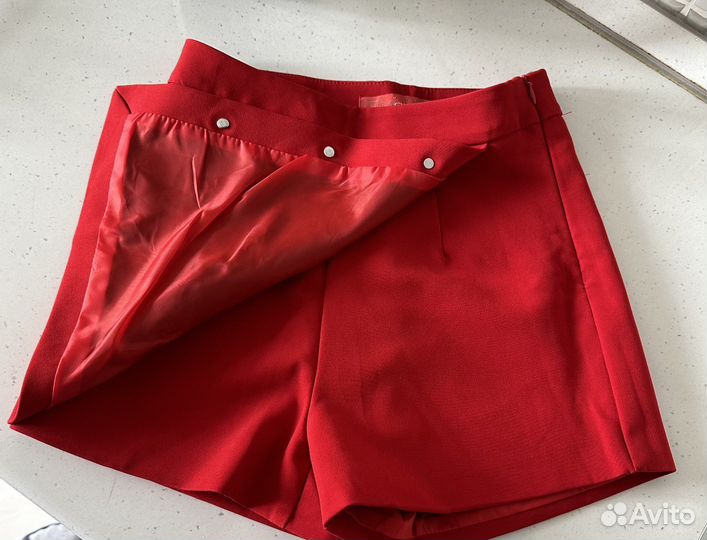 Шорты женские