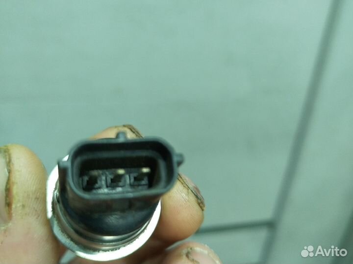 Датчик давления топлива Митсубиси Лансер цедия