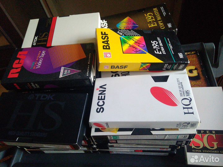 Видеокассеты с фильмами