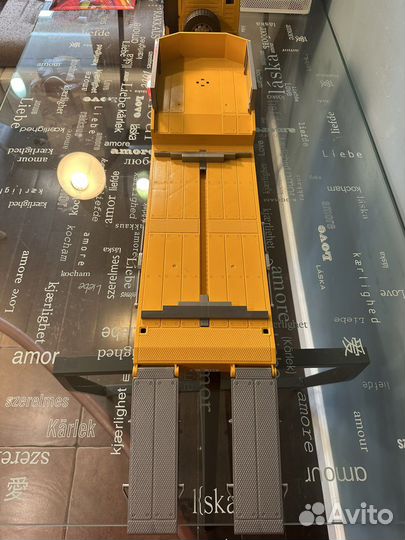 Bruder тягач с прицепом 100 см