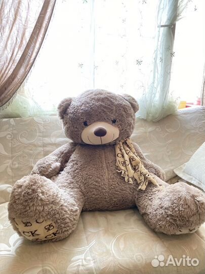 Плюшевый медведь