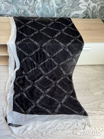 Палантин Calvin Klein