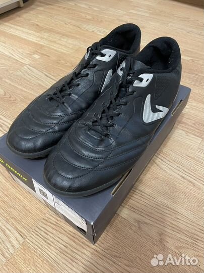 Бутсы сороконожки Demix Armando TF