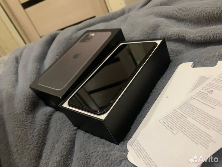 iPhone 11 Pro, 64 ГБ