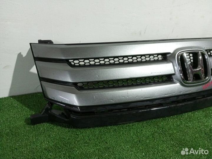 Решетка радиатора Honda Freed Spike GB3 L15A