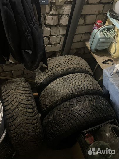 Michelin X-Ice North 4 SUV 235/55 R18