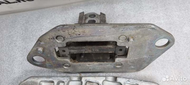 Подушка двигателя Volvo Xc90 универсал B5254T2