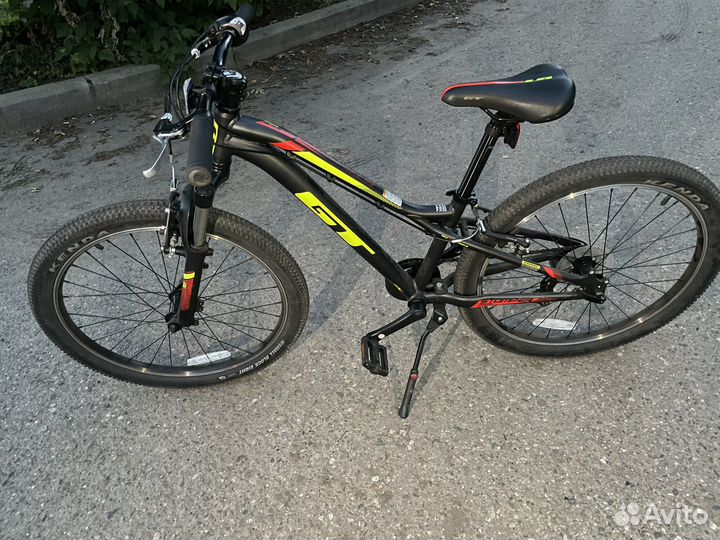 Велосипед GT stomper prime 24