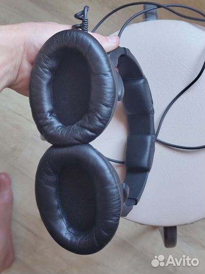 Профессиональные наушники sennheiser HD 300 PRO