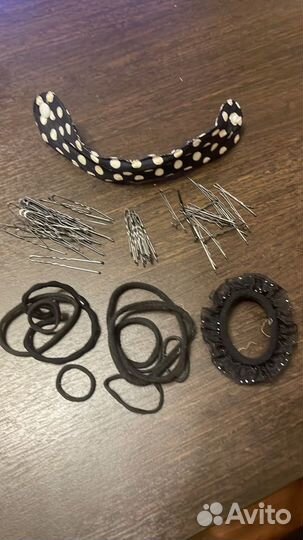 Невидимки, шпильки, резинки