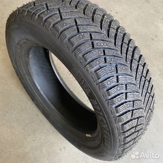 Michelin X-Ice North 4 SUV 255/45 R20 105T