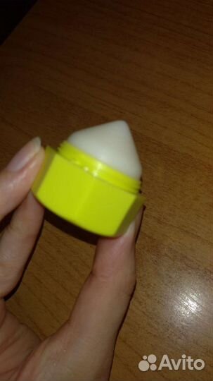 The body shop lip juicer бальзам для губ