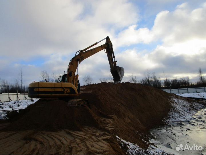 Экскаватор погрузчик, Трактор, Самосвал, Песок