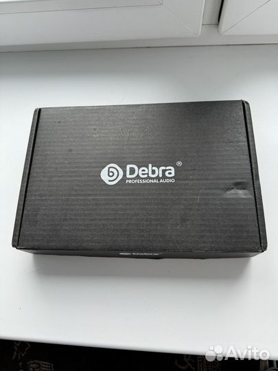 Debra петличный микрофон