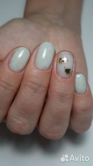 Модель на маникюр