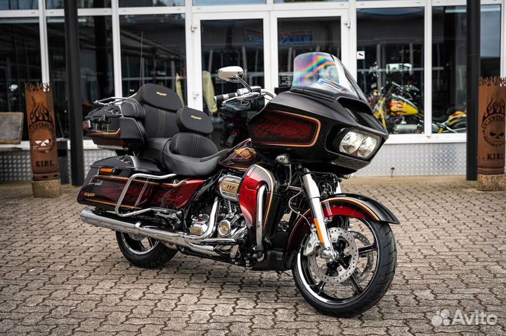 Harley-Davidson CVO Road Glide Limited 117 120th