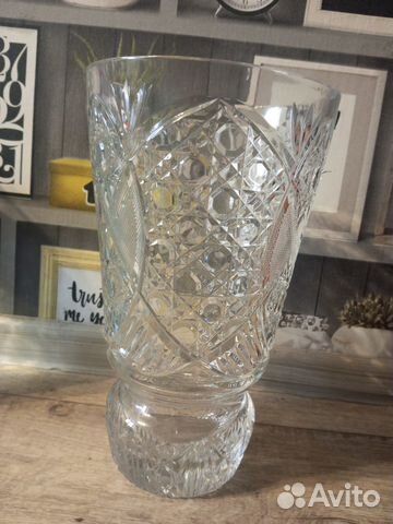 Ваза хрустальная