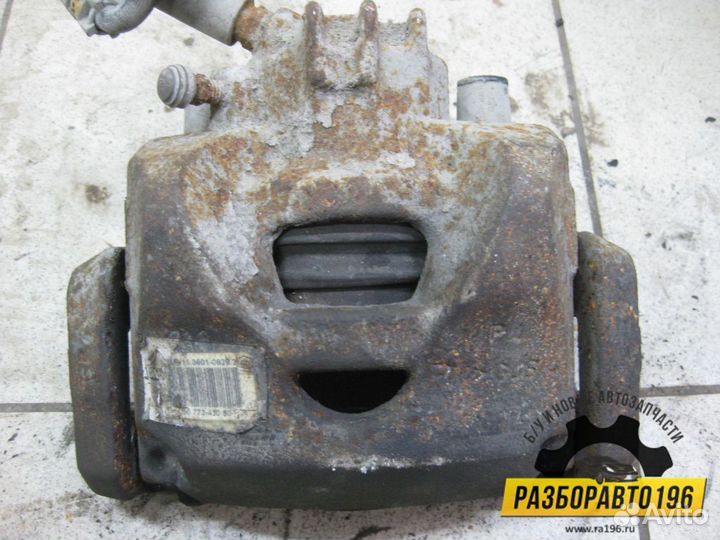 Суппорт передний правый Citroen C4 II 2011 (4400V8