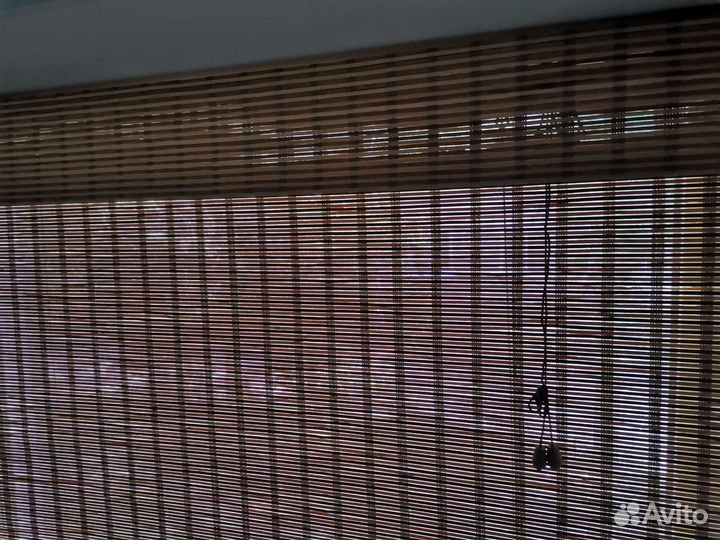 Римская штора деревянная