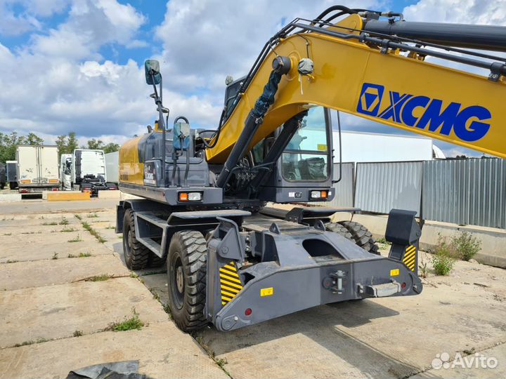 Колёсный экскаватор XCMG XE180WD, 2023