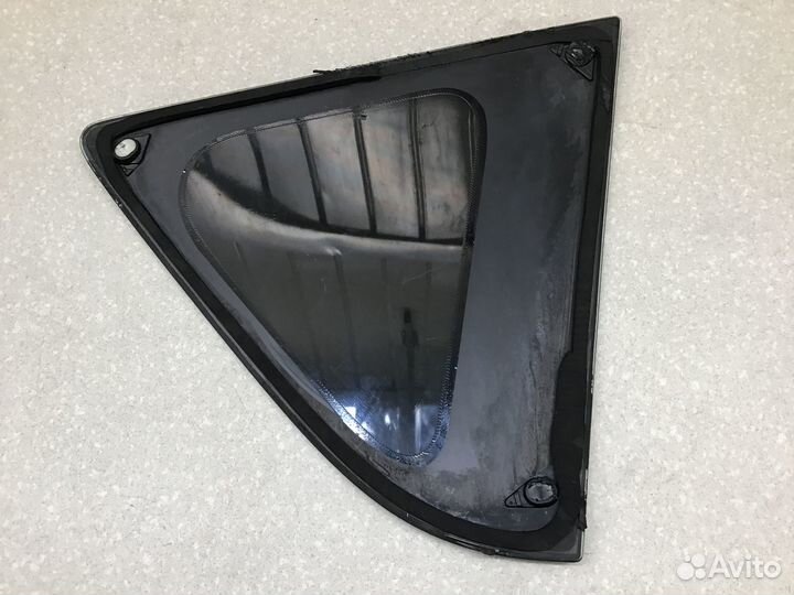 Стекло кузовное глухое левое Toyota RAV 4 2006-201
